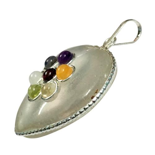 Avika Natural Energized 7 chakra Clear Quartz Heart Pendant (Pack of 1 pc)